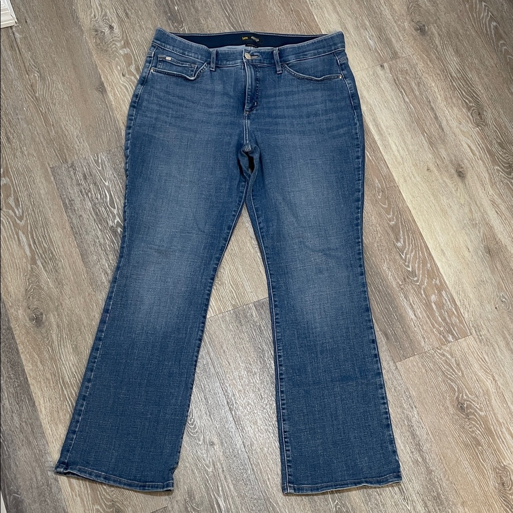 Lee Regular Fit Mid Rise Flex Motion Classic Blue Jeans Comfort Waist Size 16